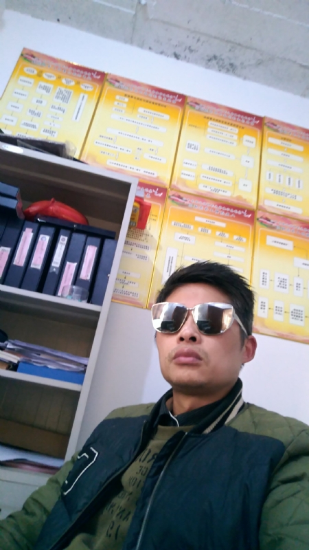 泽少的第一张照片--苍梧中老年相亲网